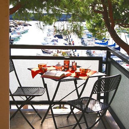 La Terrazza Tra Pini E Mare Apartman San Bartolomeo al Mare Szoba fotó