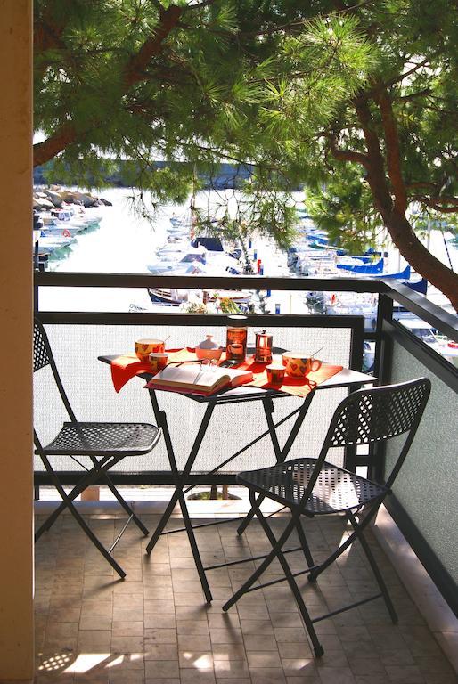 La Terrazza Tra Pini E Mare Apartman San Bartolomeo al Mare Szoba fotó